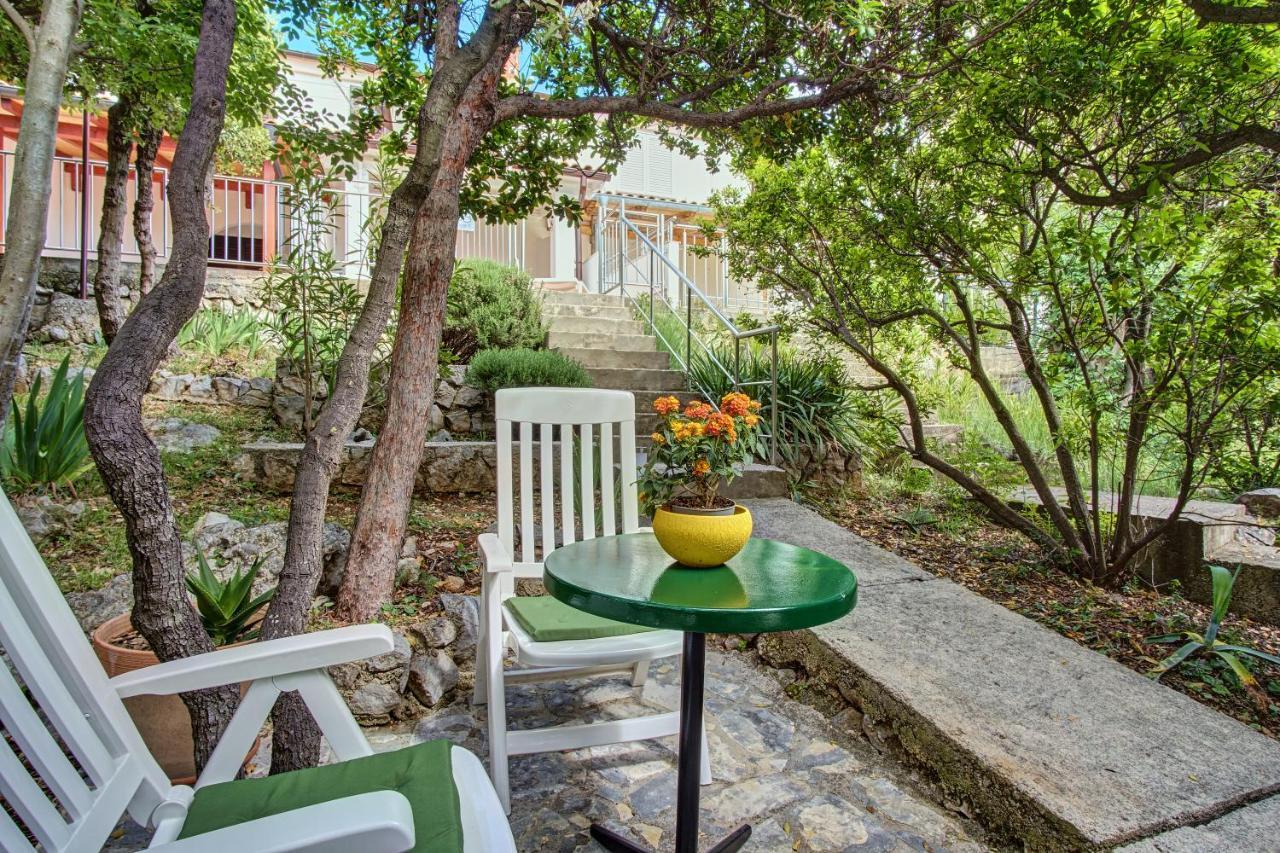 Apartment Mateo Miholascica Экстерьер фото